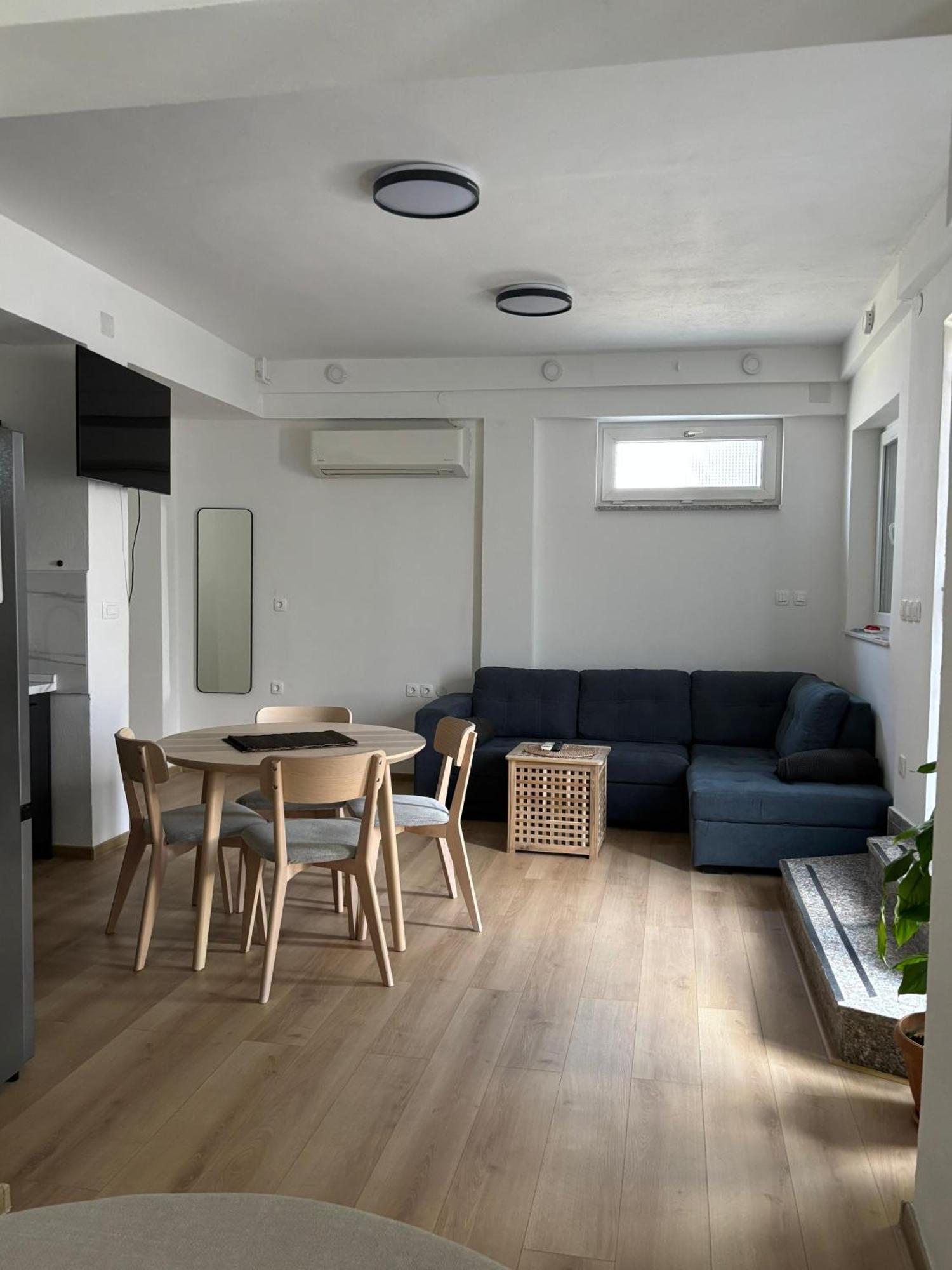 Studio Apartman Sedmica Zadar Exterior foto