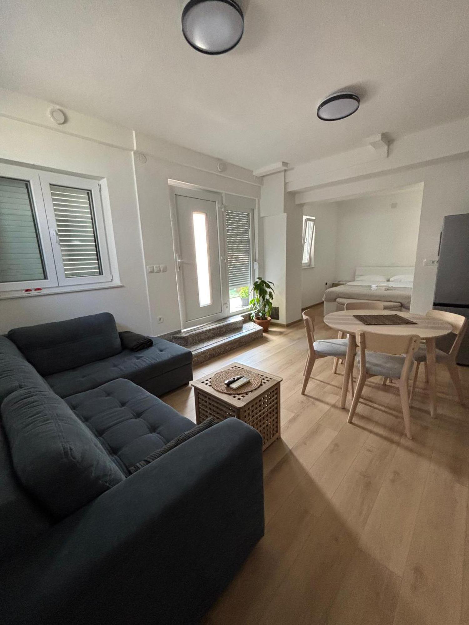 Studio Apartman Sedmica Zadar Exterior foto