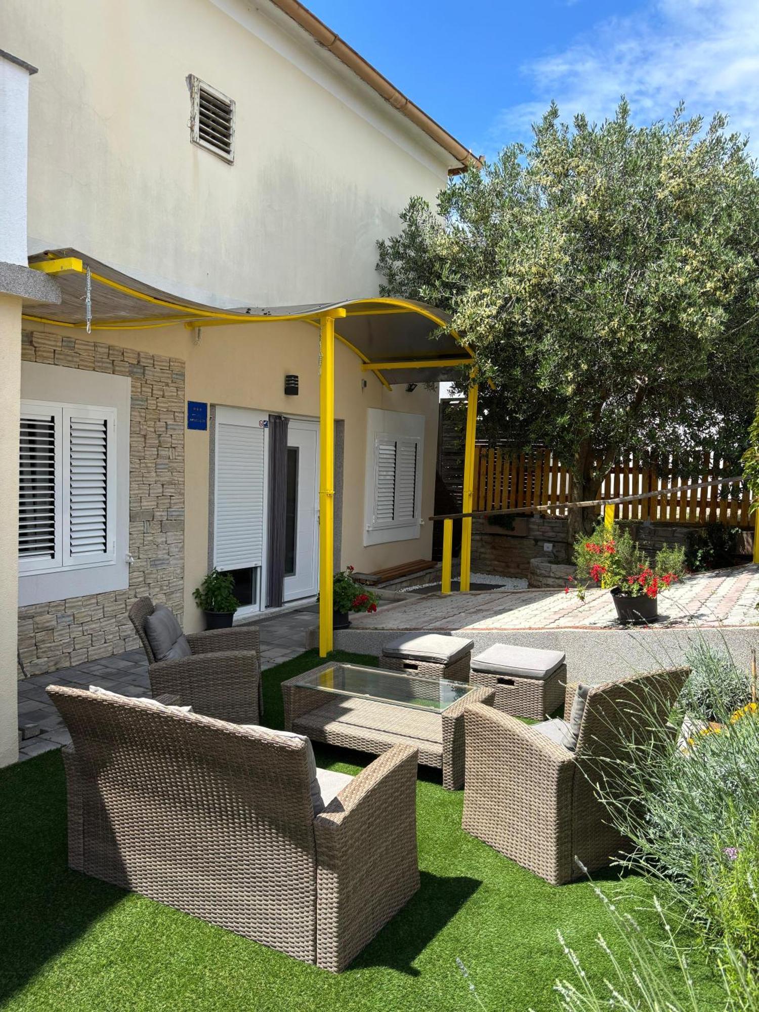 Studio Apartman Sedmica Zadar Exterior foto